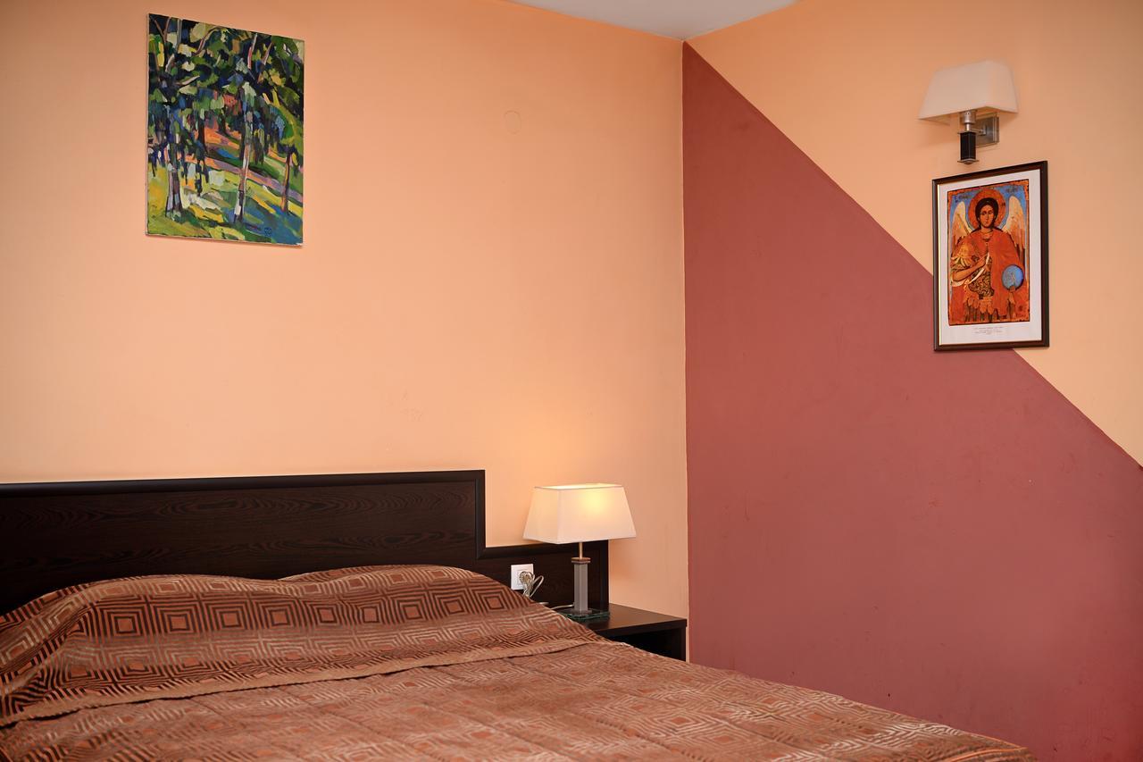 Family Art-Hotel Zora Vratsa Exterior foto